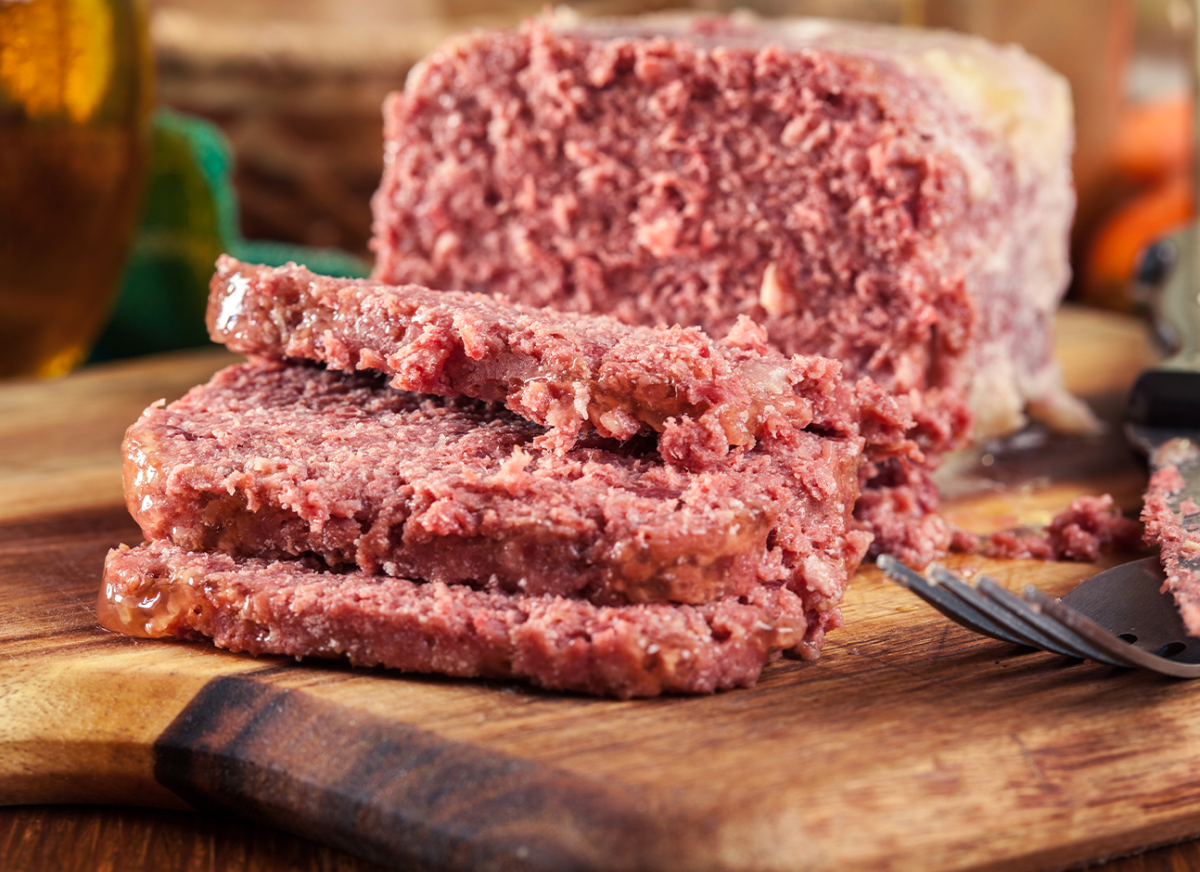 Can cats eat corned beef? — Modern Vet